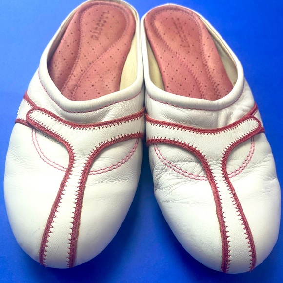 Lacoste Shoes - Lacoste Leather Mules/Slides White/Salmon/Pink SZ 9